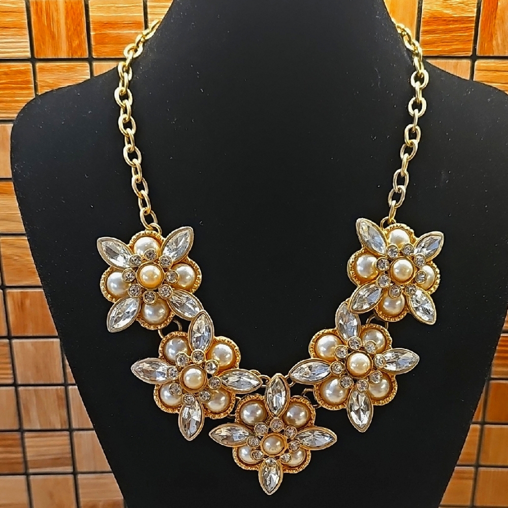 Vintage Charming Charlie Goldtone Floral Statement Necklace